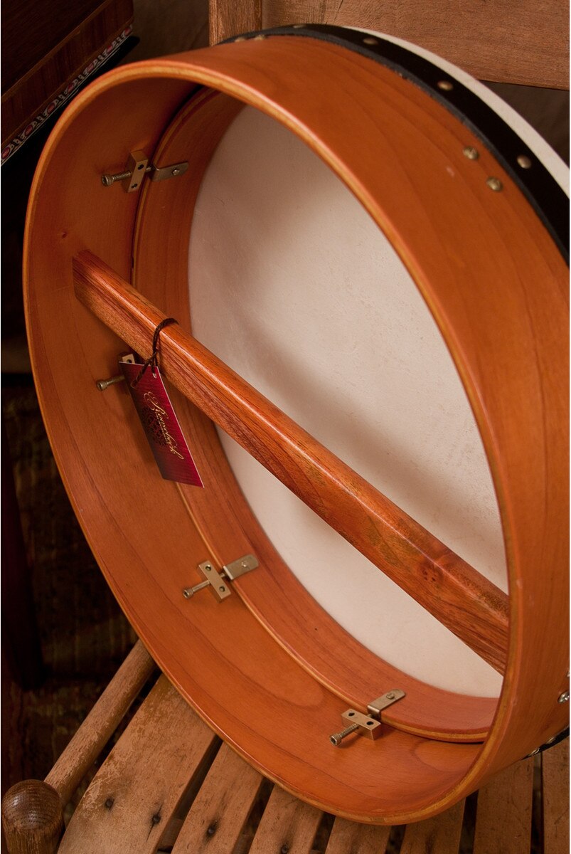 Roosebeck Pro Tunable Red Cedar Bodhran Single-Bar 18 inch x5 inch