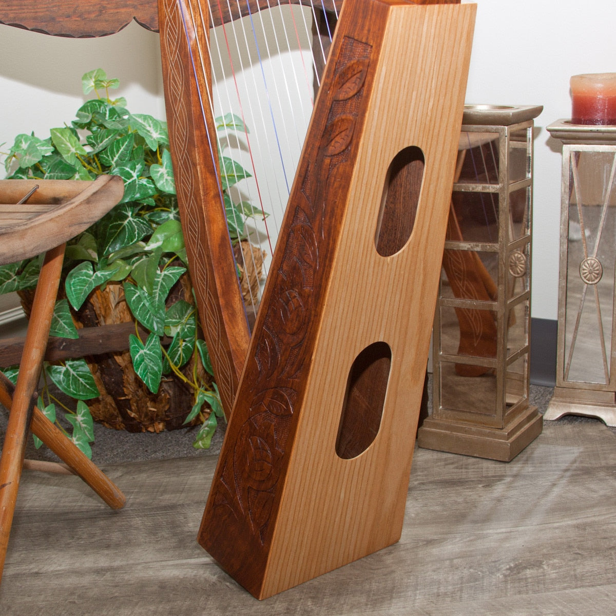 Roosebeck Pixie Harp 19-String Chelby Levers