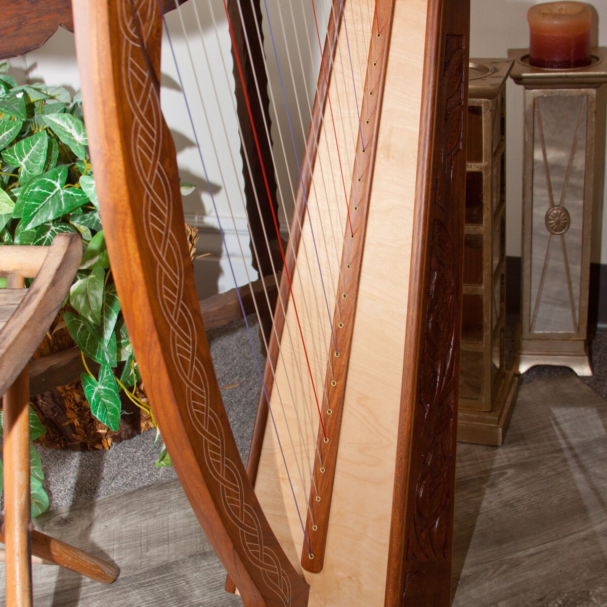 Roosebeck Pixie Harp 19-String Chelby Levers