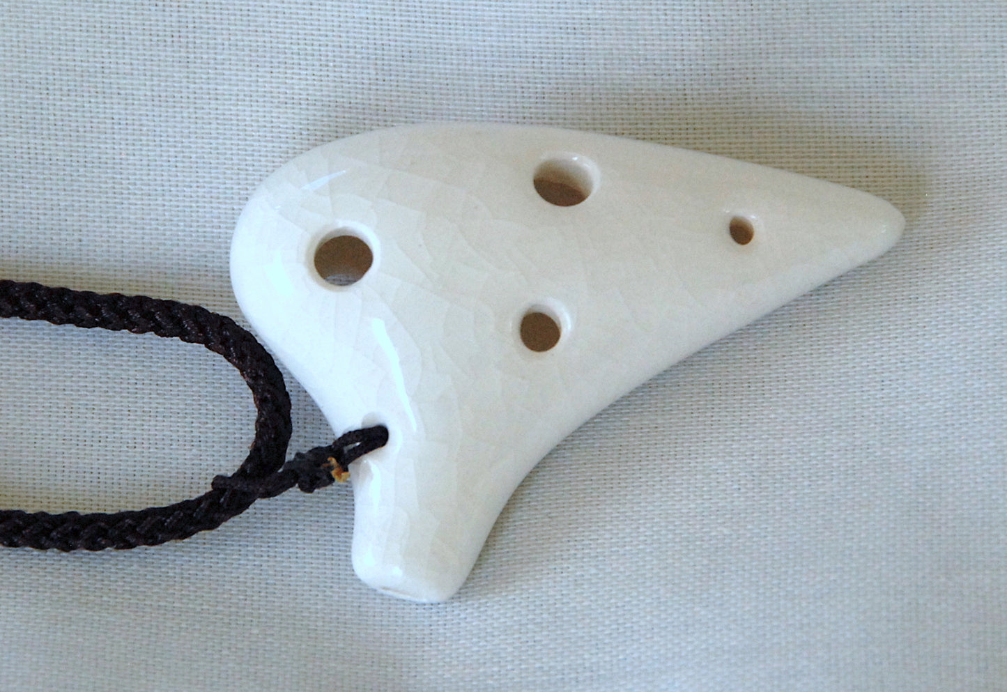 6-hole Ceramic Sopranino Mini Sweet Potato Ocarina in F Ocarinas Lark in the Morning Smoke White Crackle  